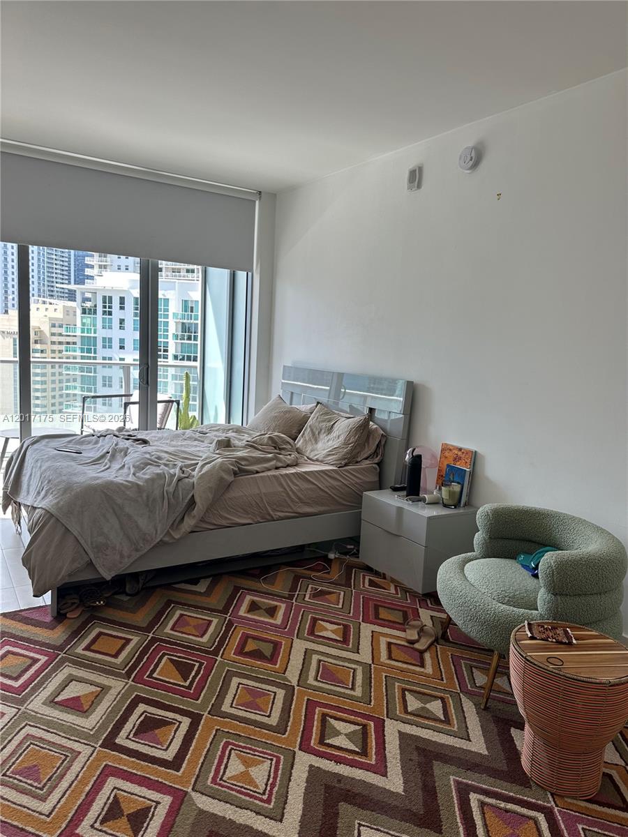 1300 Brickell Bay Dr #2213, Miami FL 33131