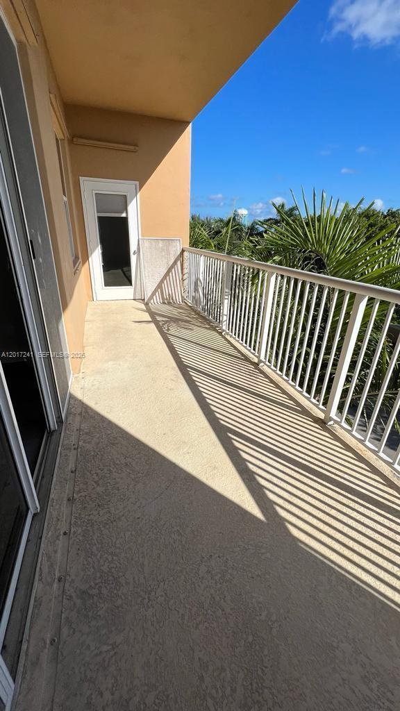 509 E Sheridan St #408, Dania Beach FL 33004
