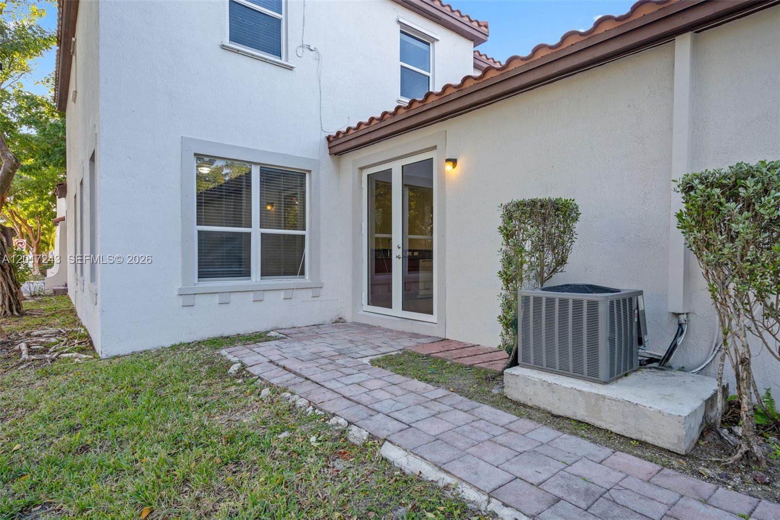 9243 SW 170th Ave, Miami FL 33196