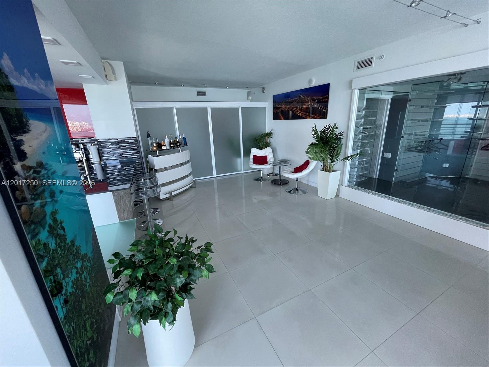 335 S Biscayne Blvd #1209, Miami FL 33131