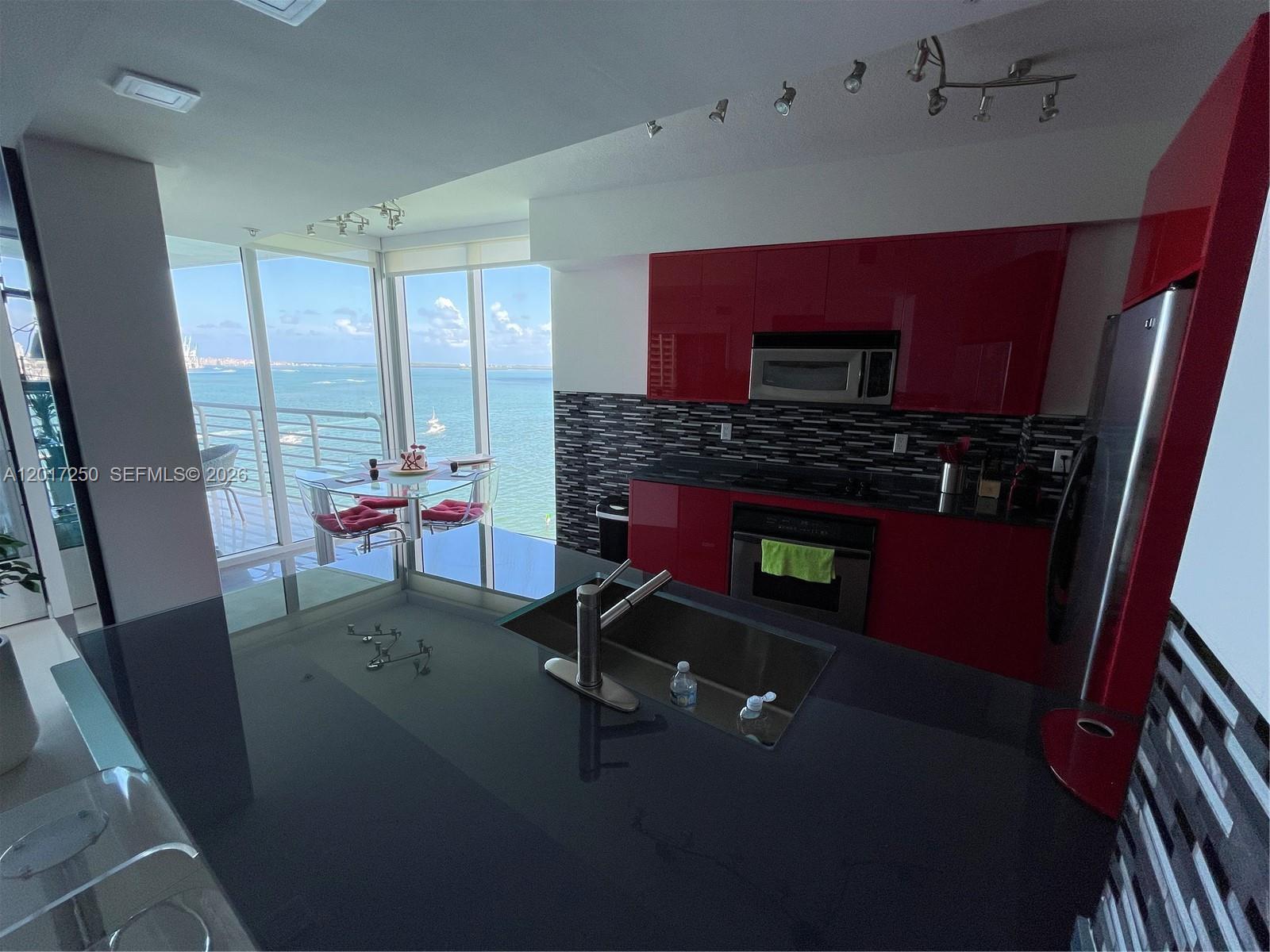 335 S Biscayne Blvd #1209, Miami FL 33131