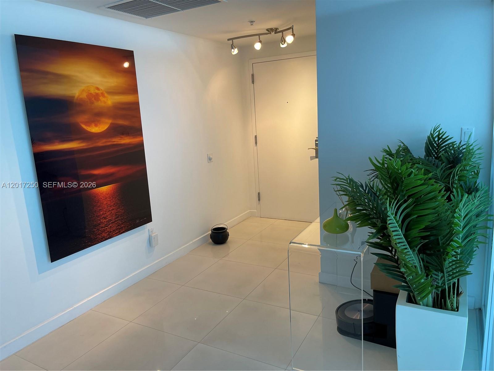 335 S Biscayne Blvd #1209, Miami FL 33131