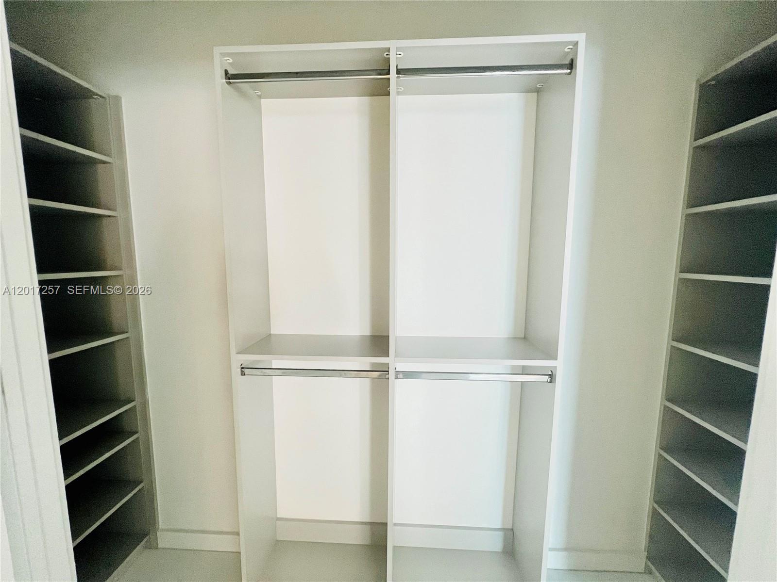 851 NE 1st Av #2808, Miami FL 33132