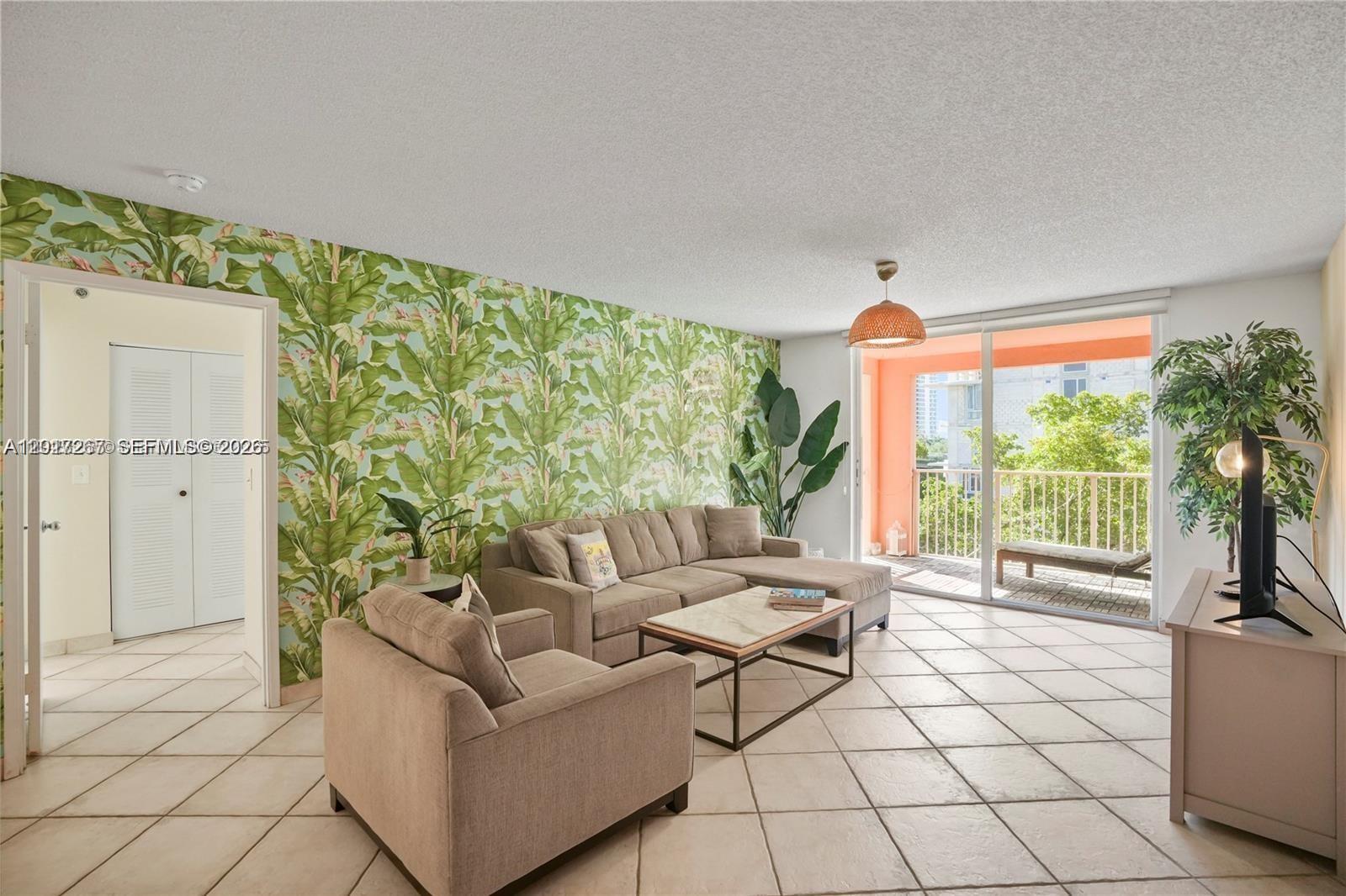 19555 E Country Club Dr #8502, Aventura FL 33180