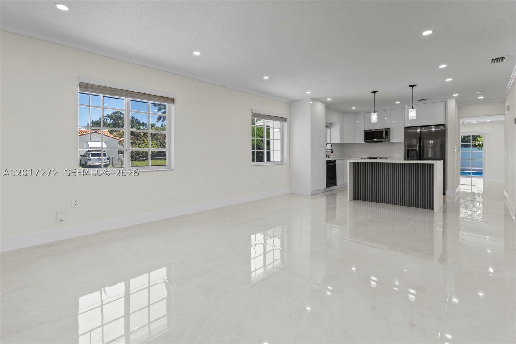1900 SW 24th St, Miami FL 33145