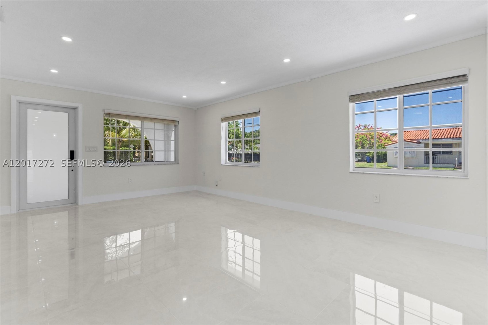 1900 SW 24th St, Miami FL 33145