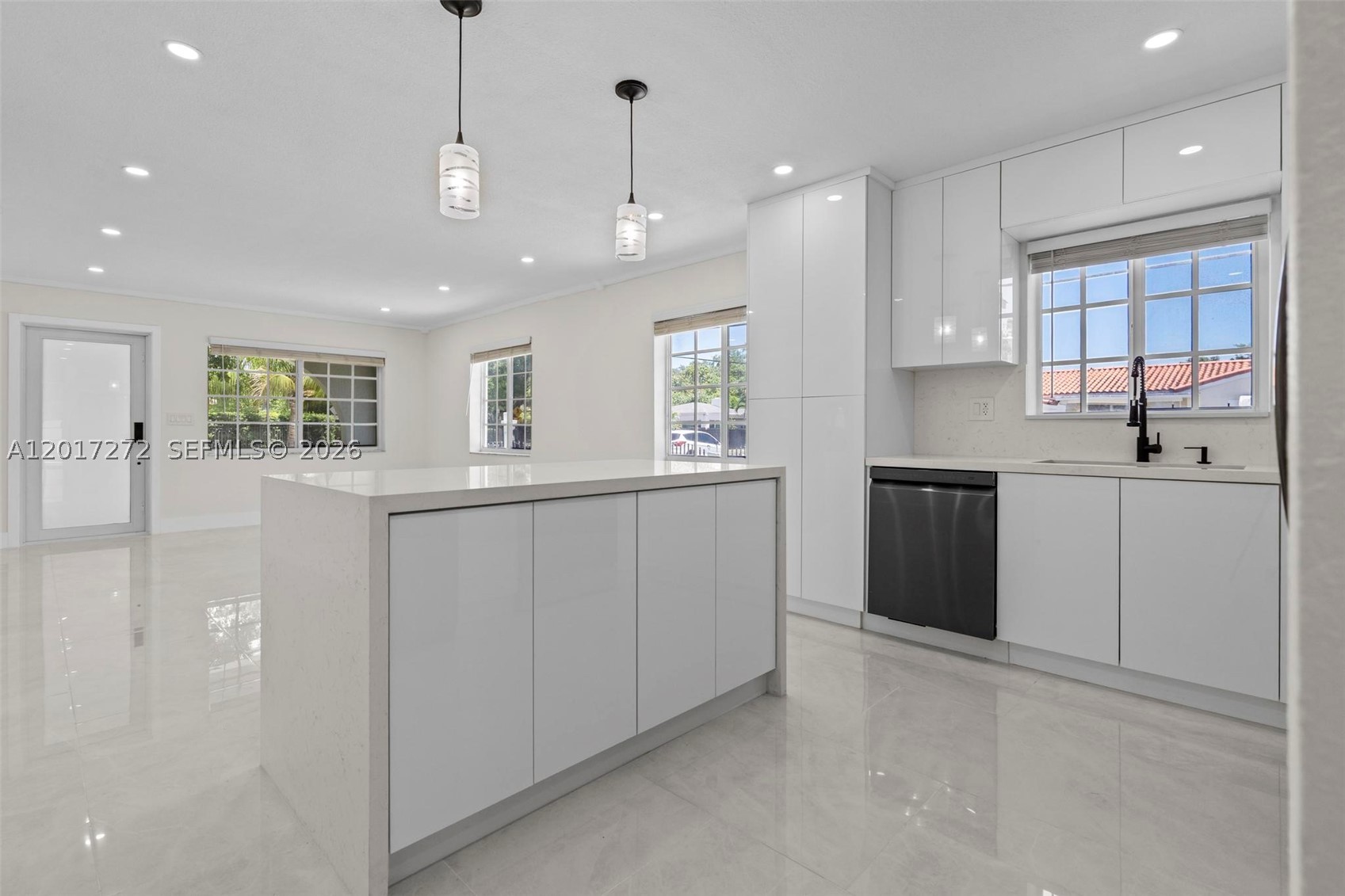 1900 SW 24th St, Miami FL 33145