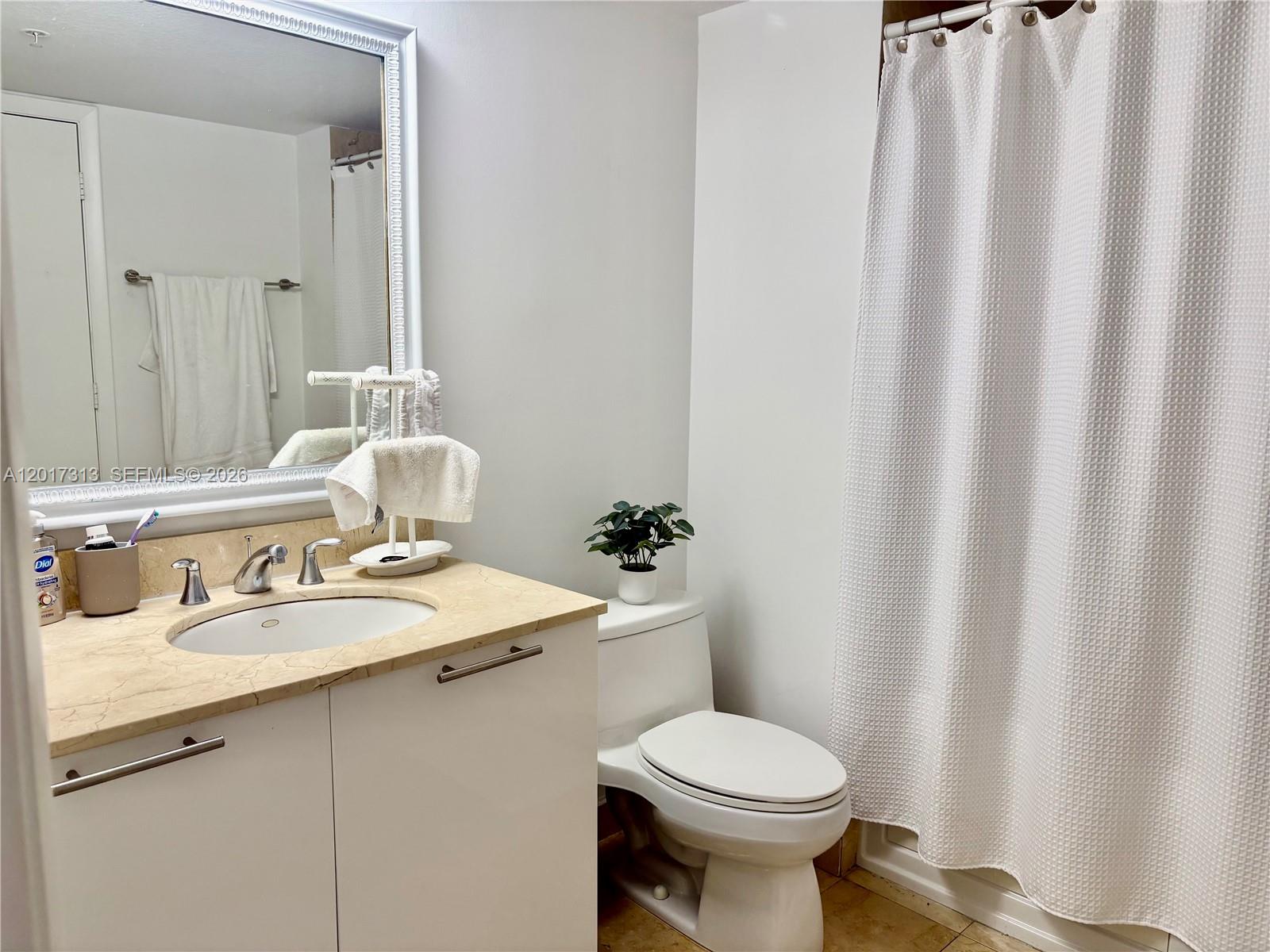 1800 N Bayshore Dr #1704, Miami FL 33132