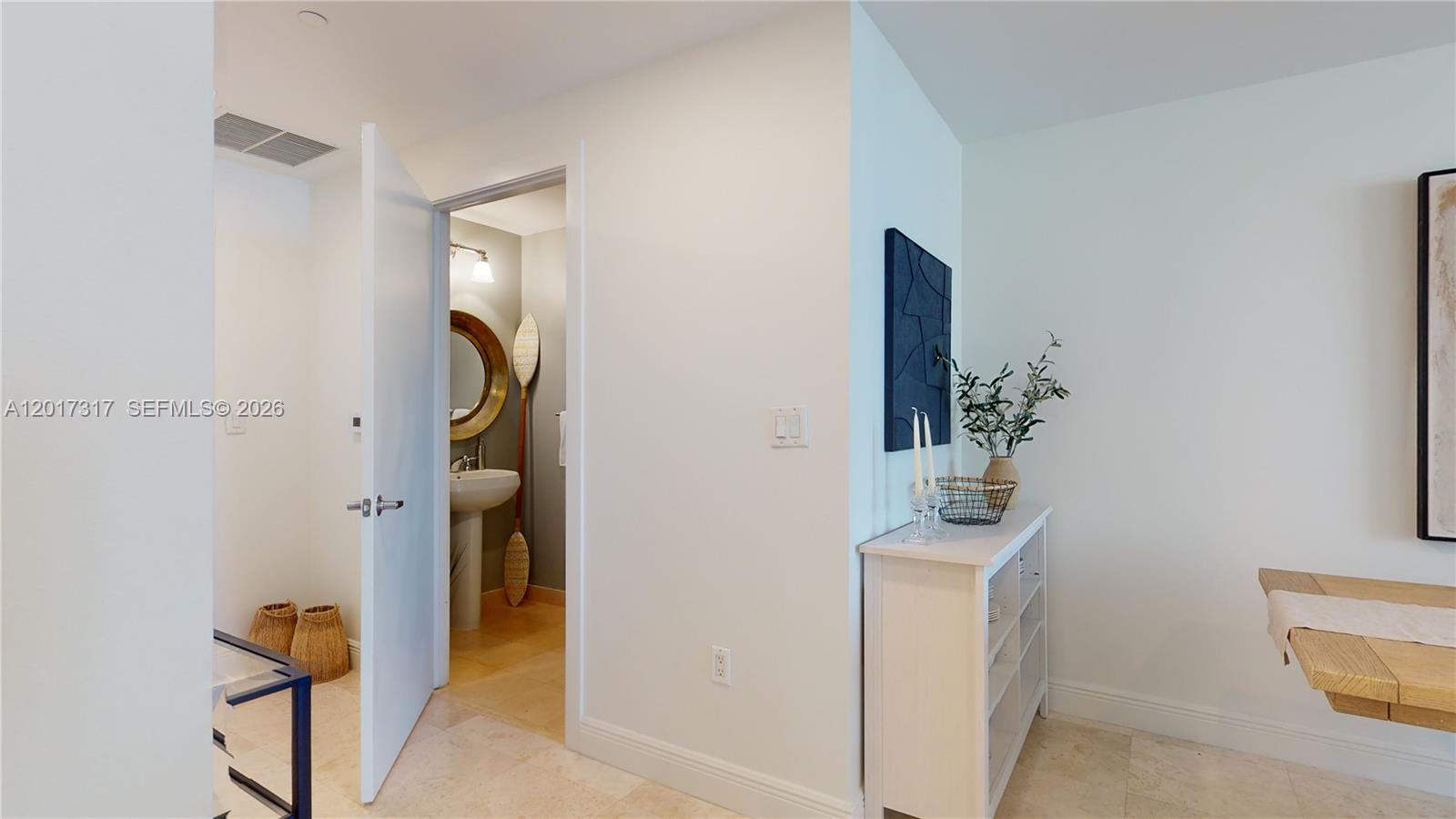 1060 Brickell Ave #1805, Miami FL 33131