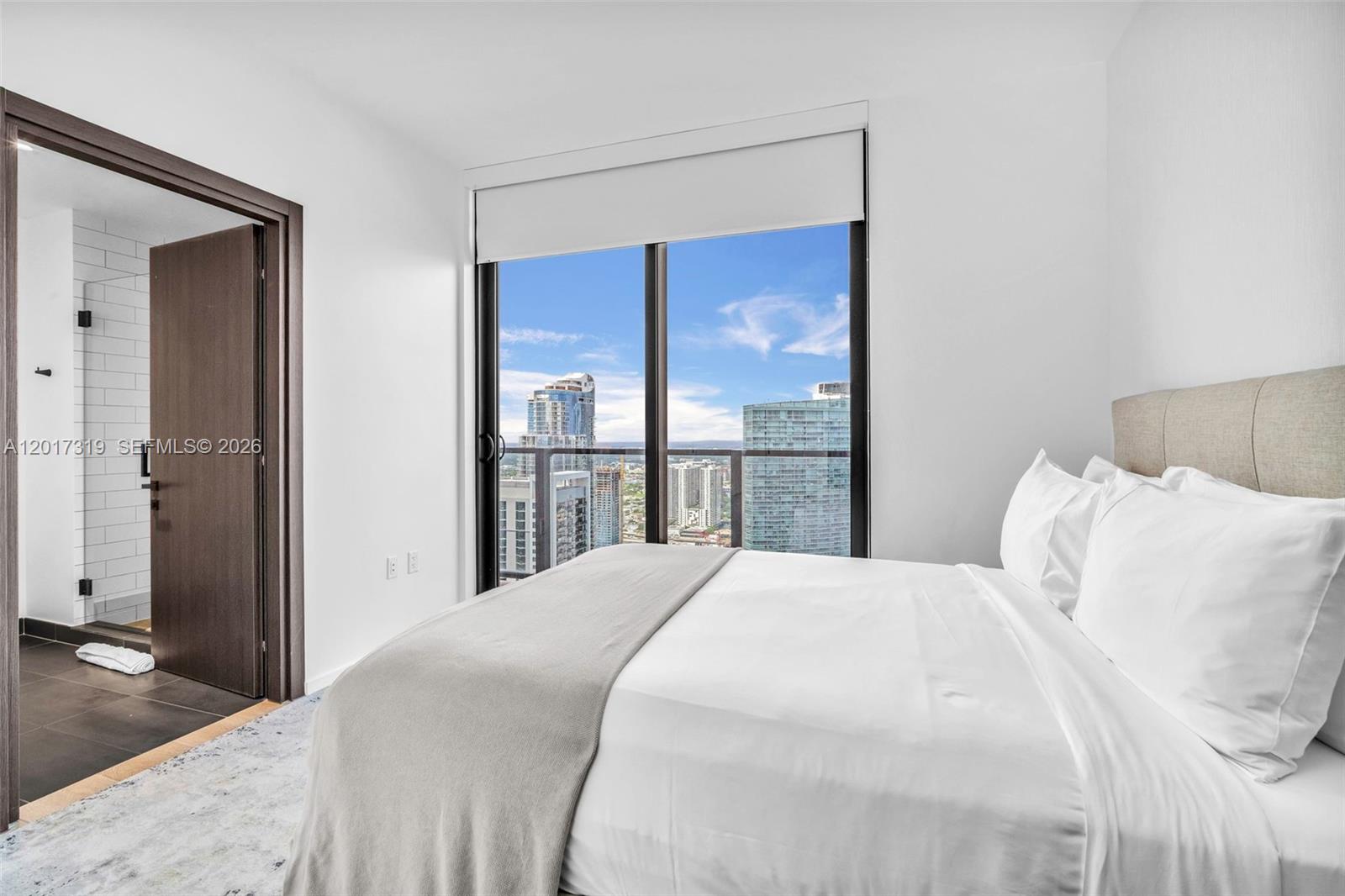 398 NE 5th St #4701, Miami FL 33132