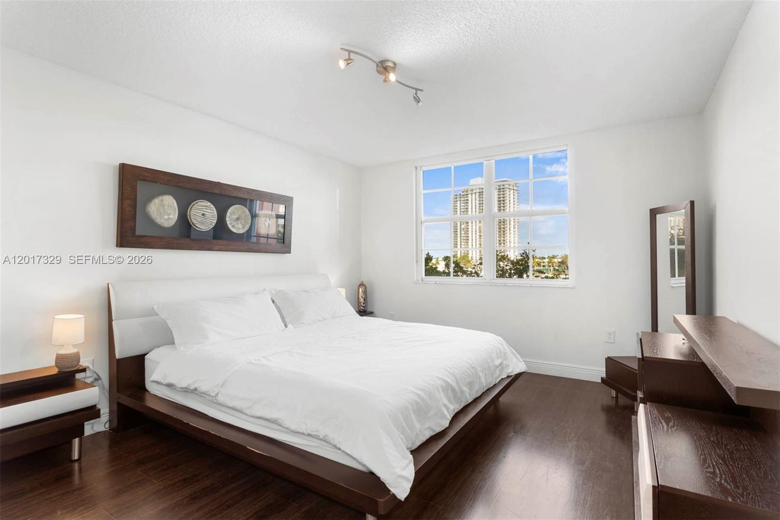 19655 E Country Club Dr #6304, Aventura FL 33180