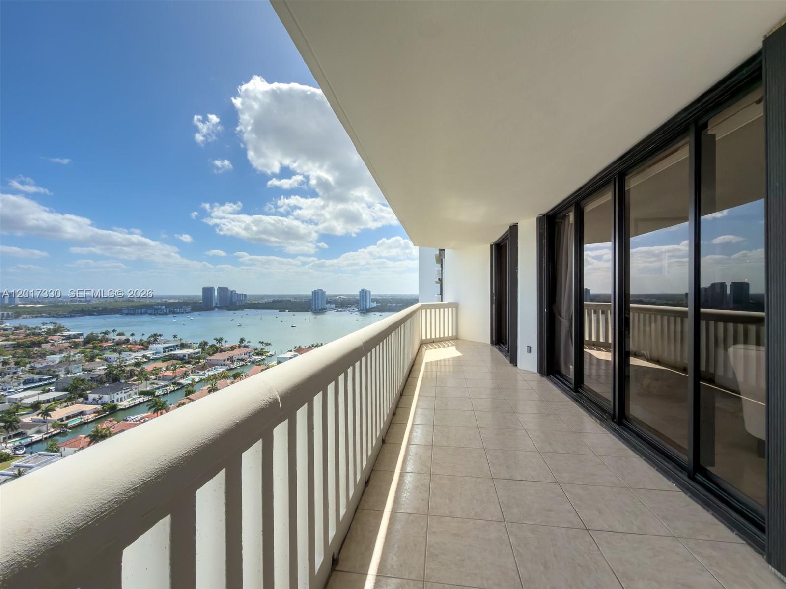 2000 Island Blvd #2503, Aventura FL 33160