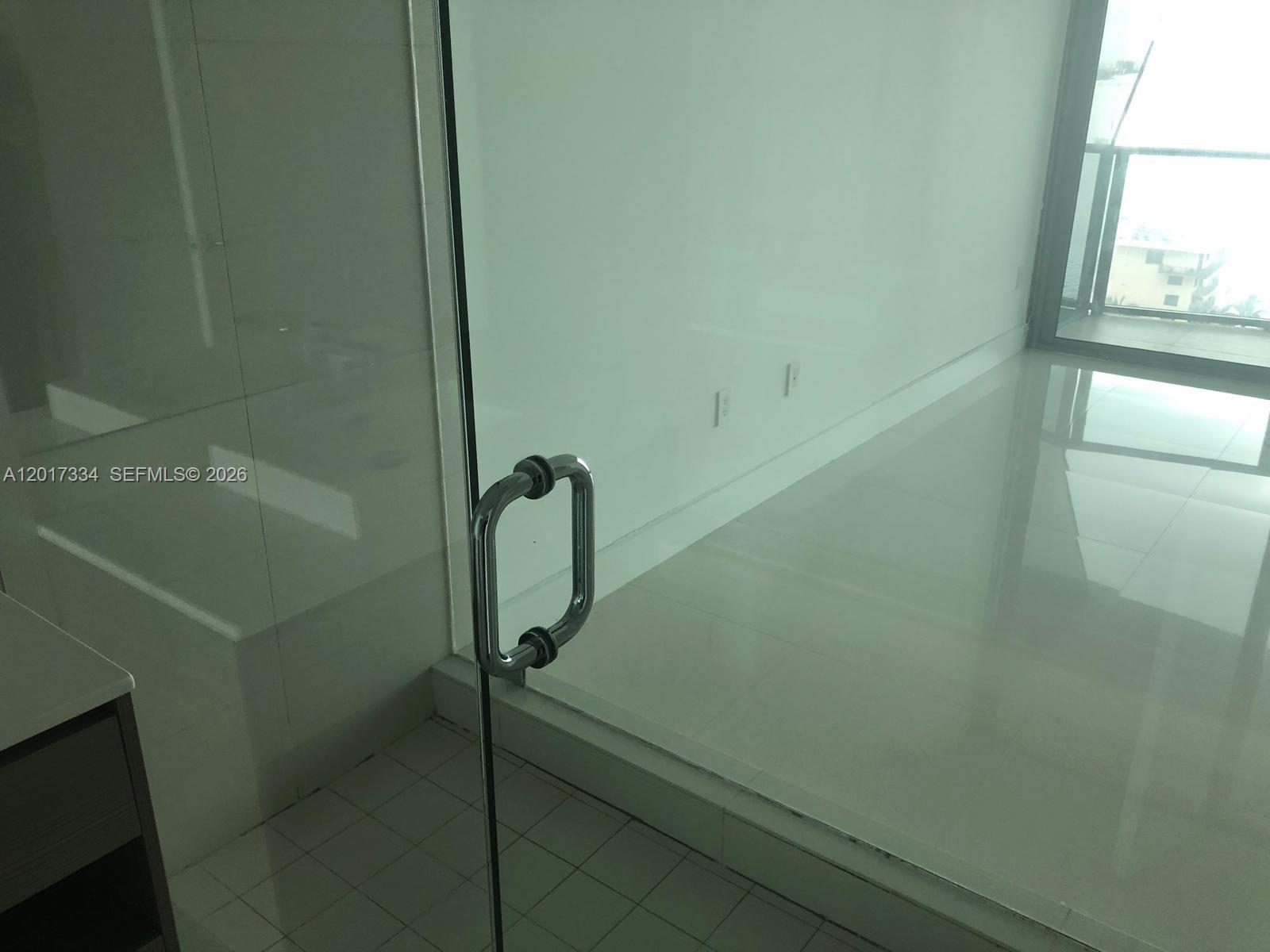 460 NE 28th ST #1102, Miami FL 33132