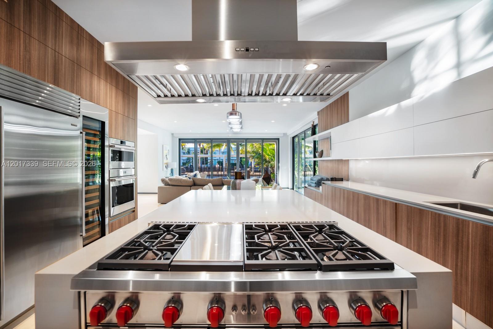 3734 Chase Ave, Miami Beach FL 33140