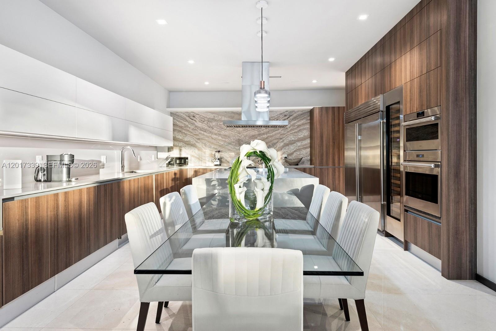 3734 Chase Ave, Miami Beach FL 33140