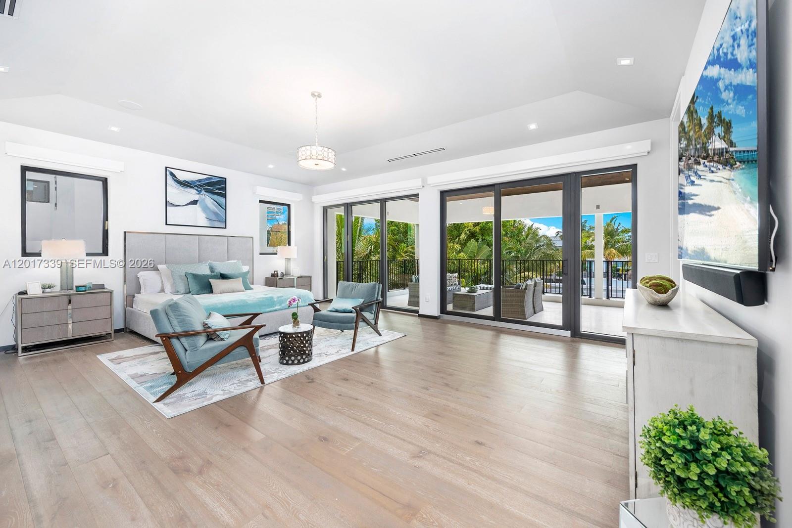 3734 Chase Ave, Miami Beach FL 33140