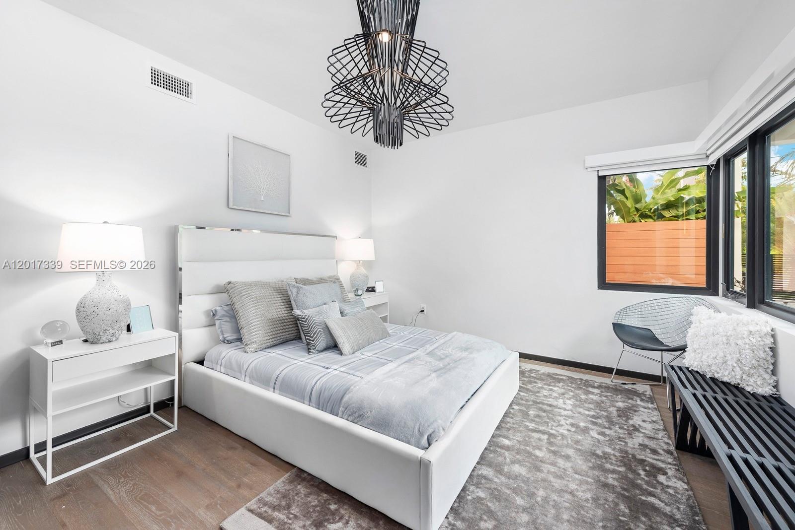 3734 Chase Ave, Miami Beach FL 33140