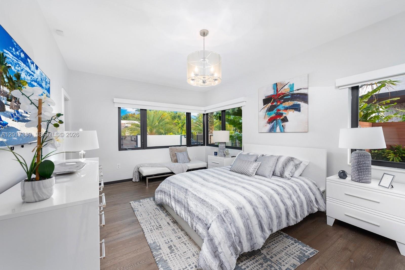 3734 Chase Ave, Miami Beach FL 33140