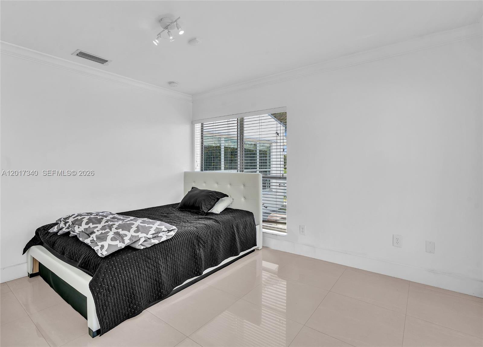 2001 NE 122nd Rd, North Miami FL 33181