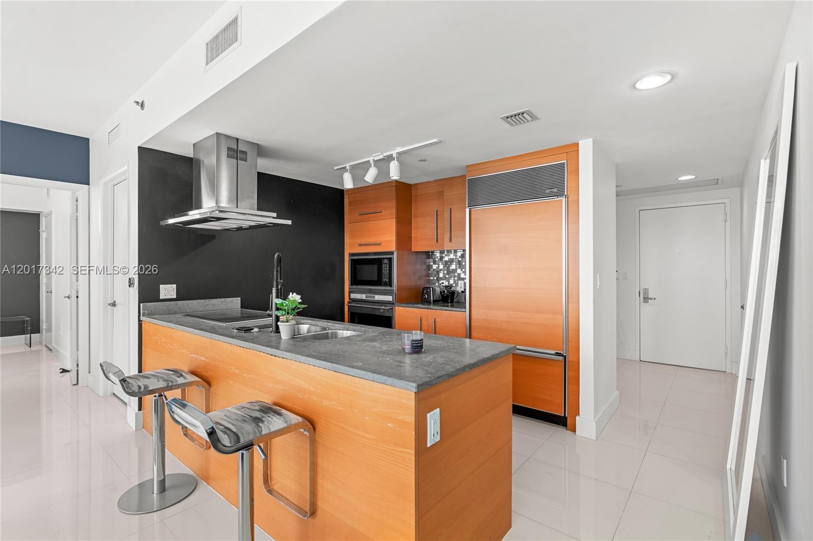 495 Brickell Ave #1704, Miami FL 33131