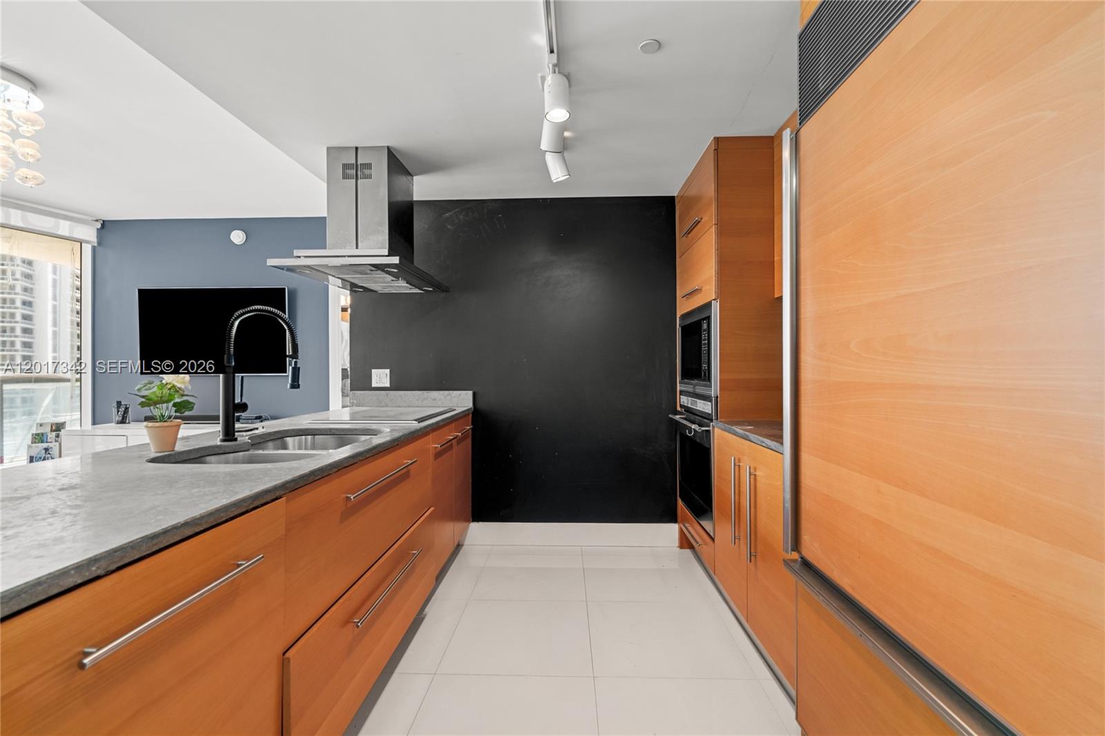 495 Brickell Ave #1704, Miami FL 33131