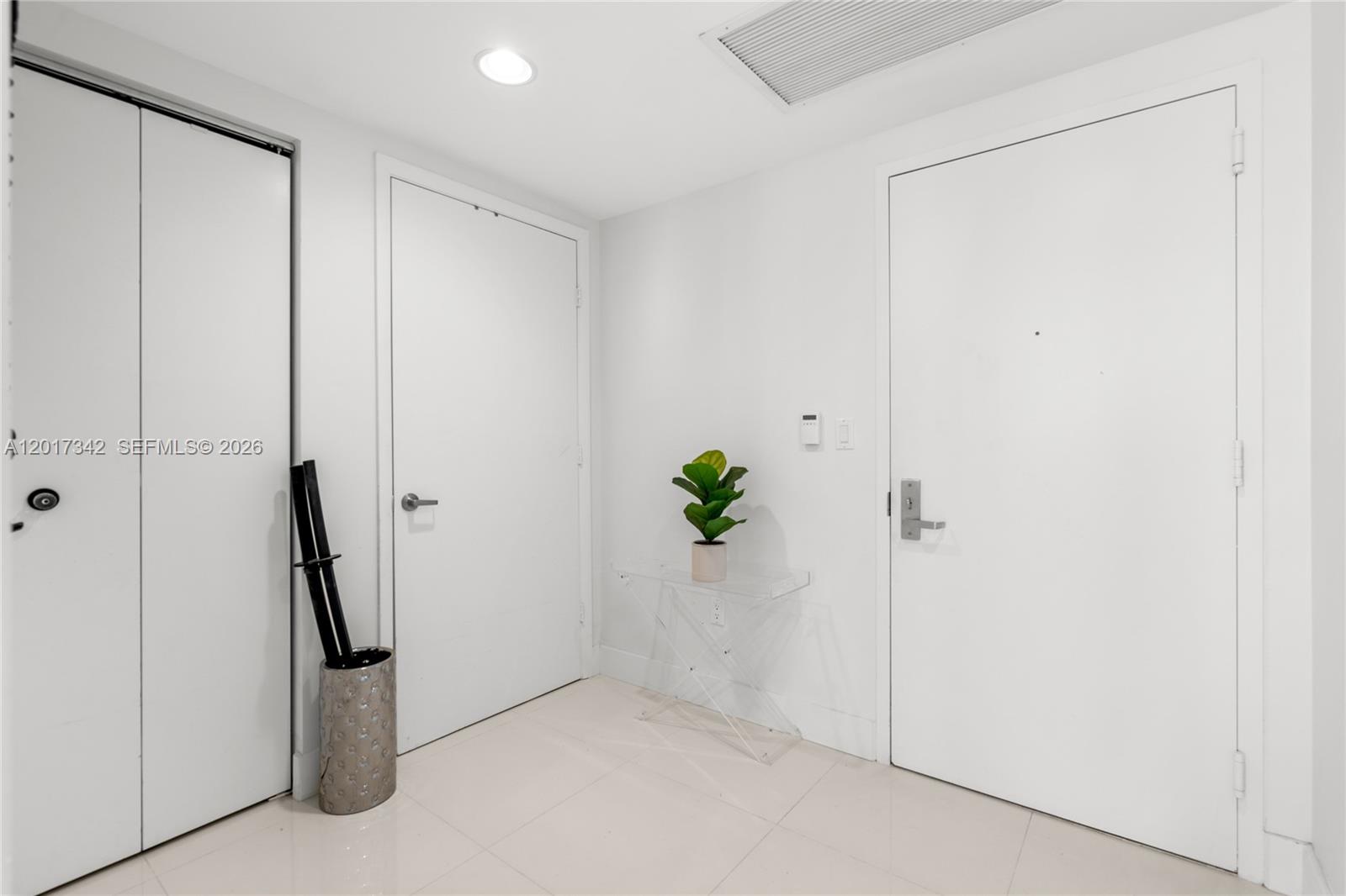495 Brickell Ave #1704, Miami FL 33131
