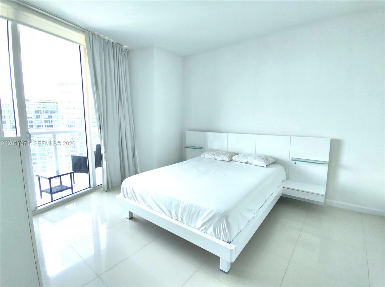 465 Brickell Ave #5004, Miami FL 33131