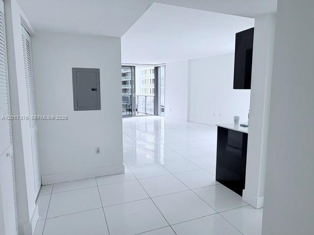 31 SE 6th St #2001, Miami FL 33131