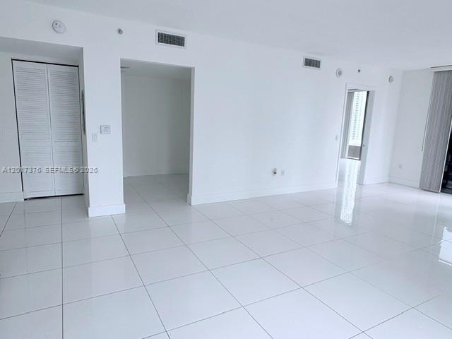 31 SE 6th St #2001, Miami FL 33131