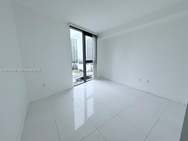 31 SE 6th St #2001, Miami FL 33131