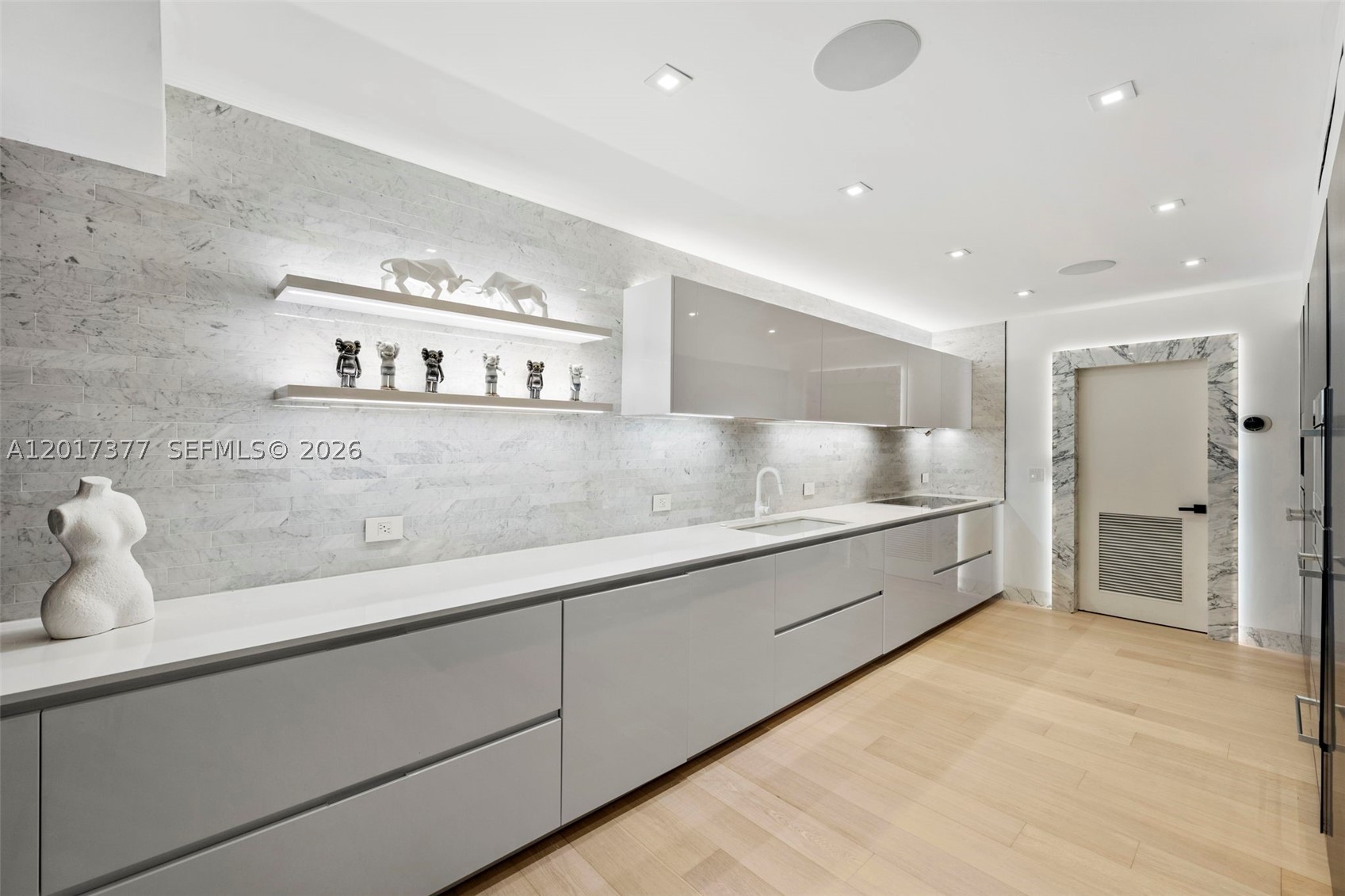 5750 La Gorce Dr, Miami Beach FL 33140