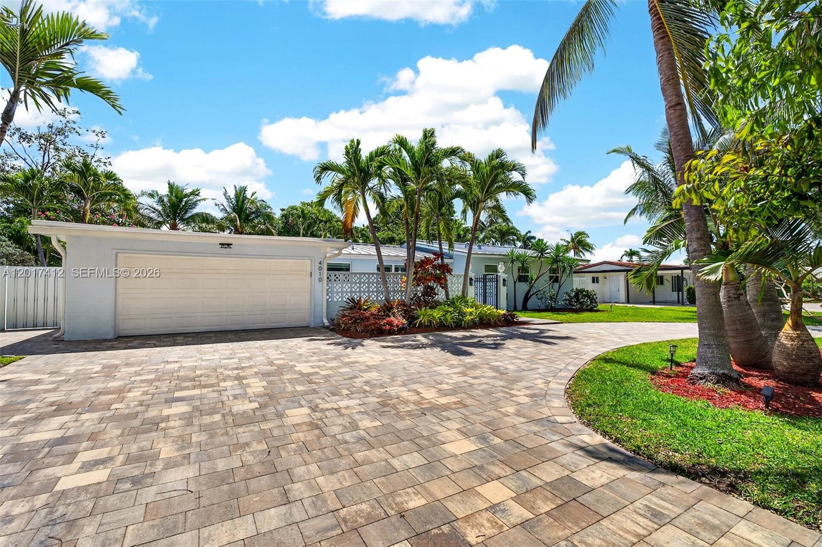 4010 NE 22nd Ave, Lighthouse Point FL 33064
