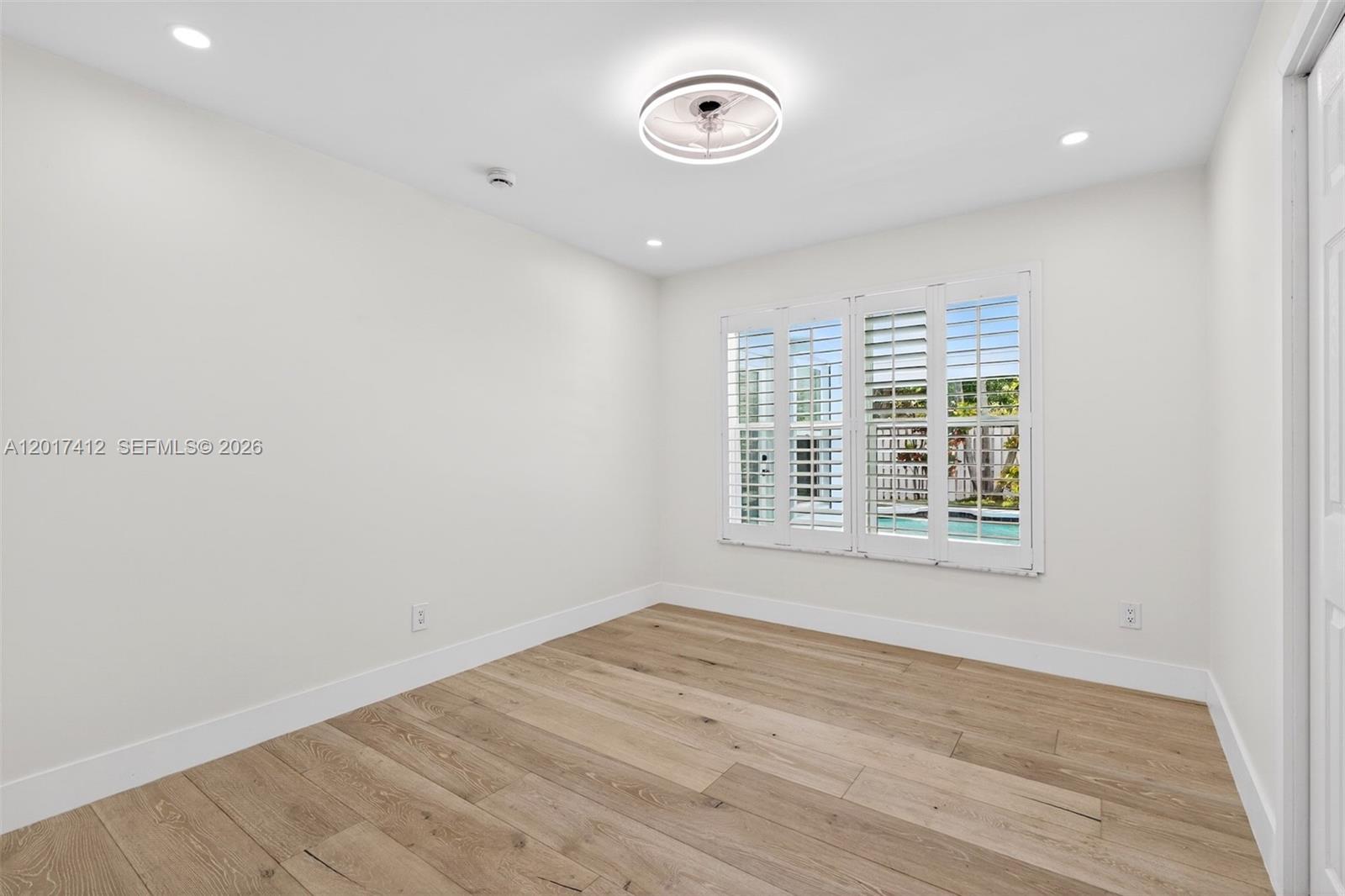 4010 NE 22nd Ave, Lighthouse Point FL 33064