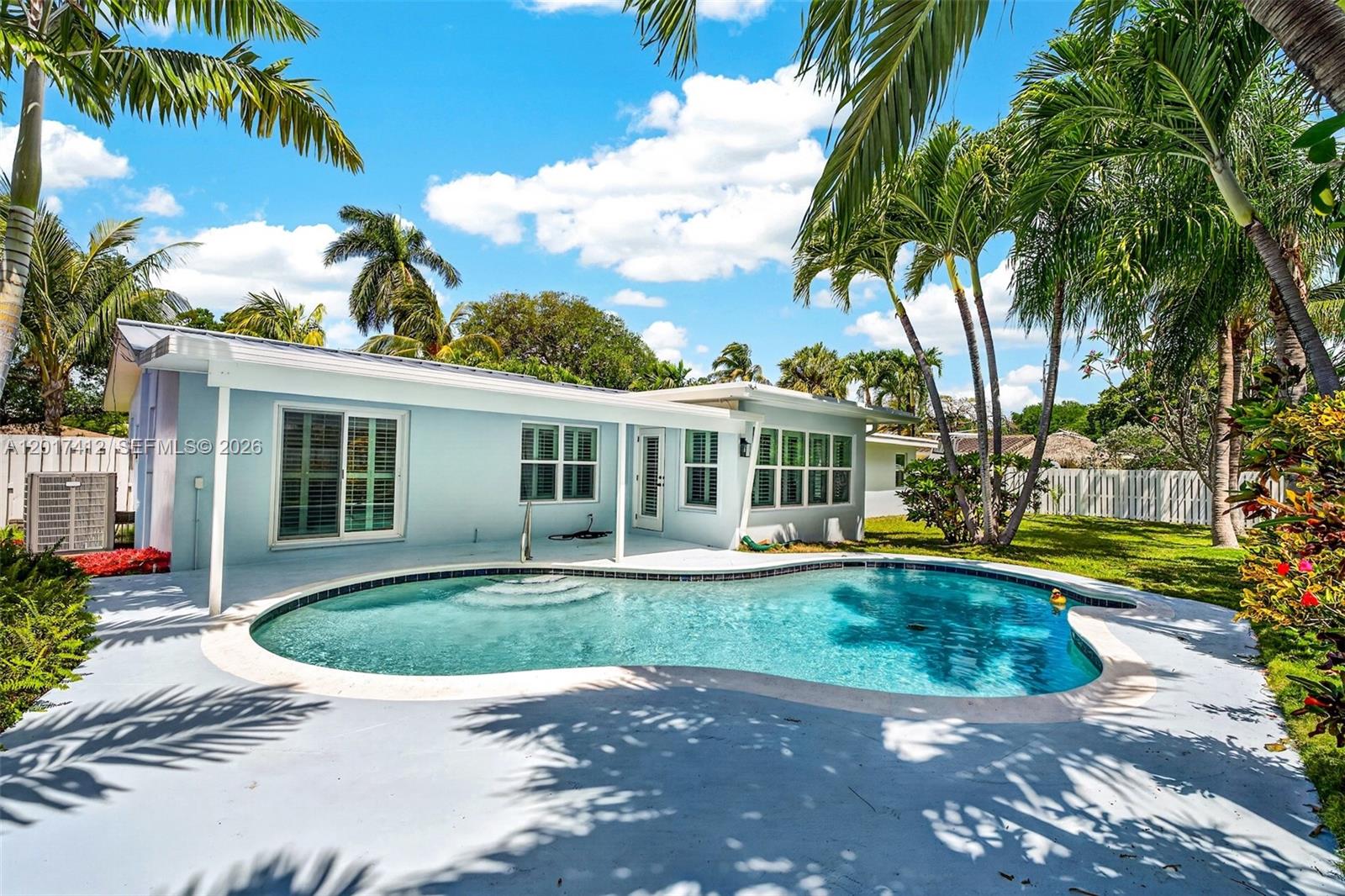 4010 NE 22nd Ave, Lighthouse Point FL 33064