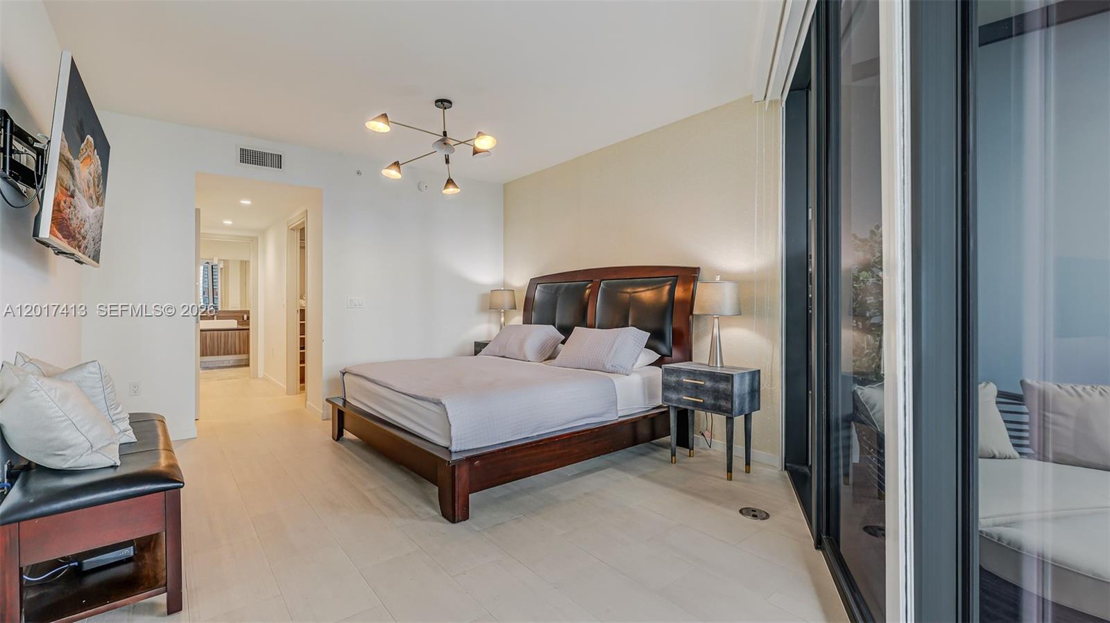 1000 Brickell Plz #3002, Miami FL 33131