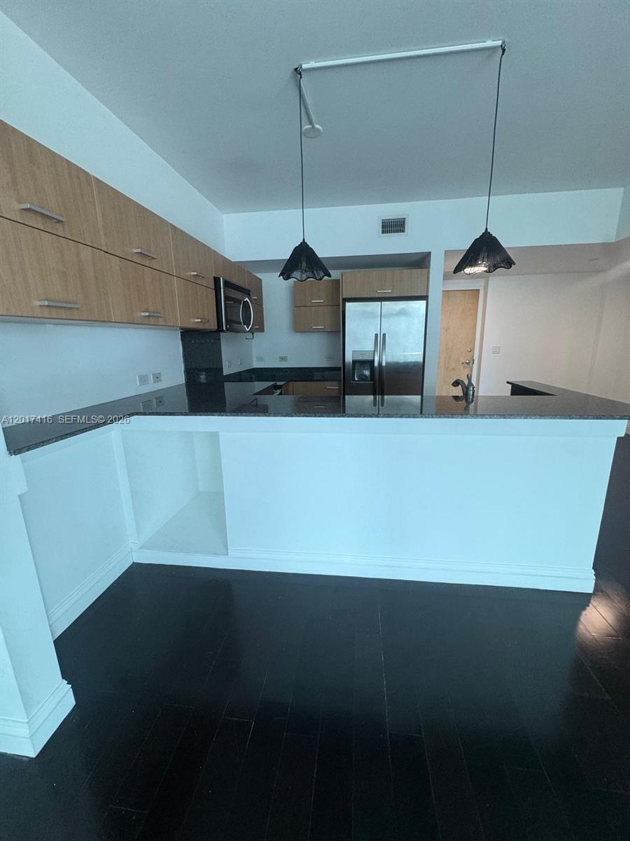 350 S Miami Ave #2010, Miami FL 33130