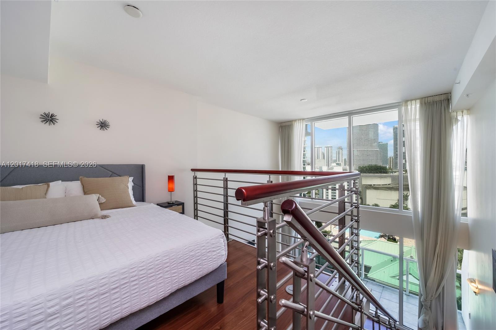 41 SE 5th St #1003, Miami FL 33131