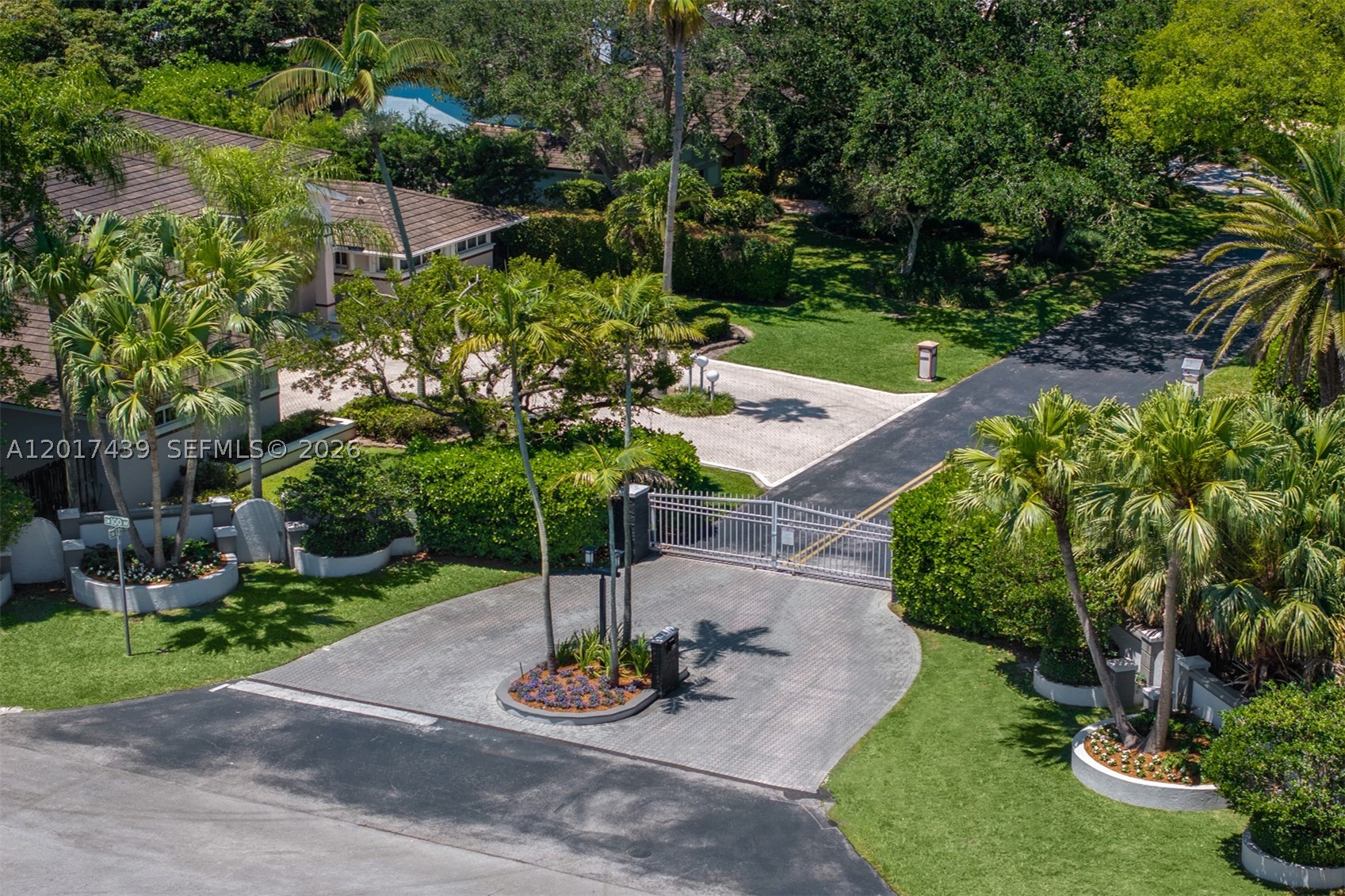 10040 SW 124th St, Miami FL 33176