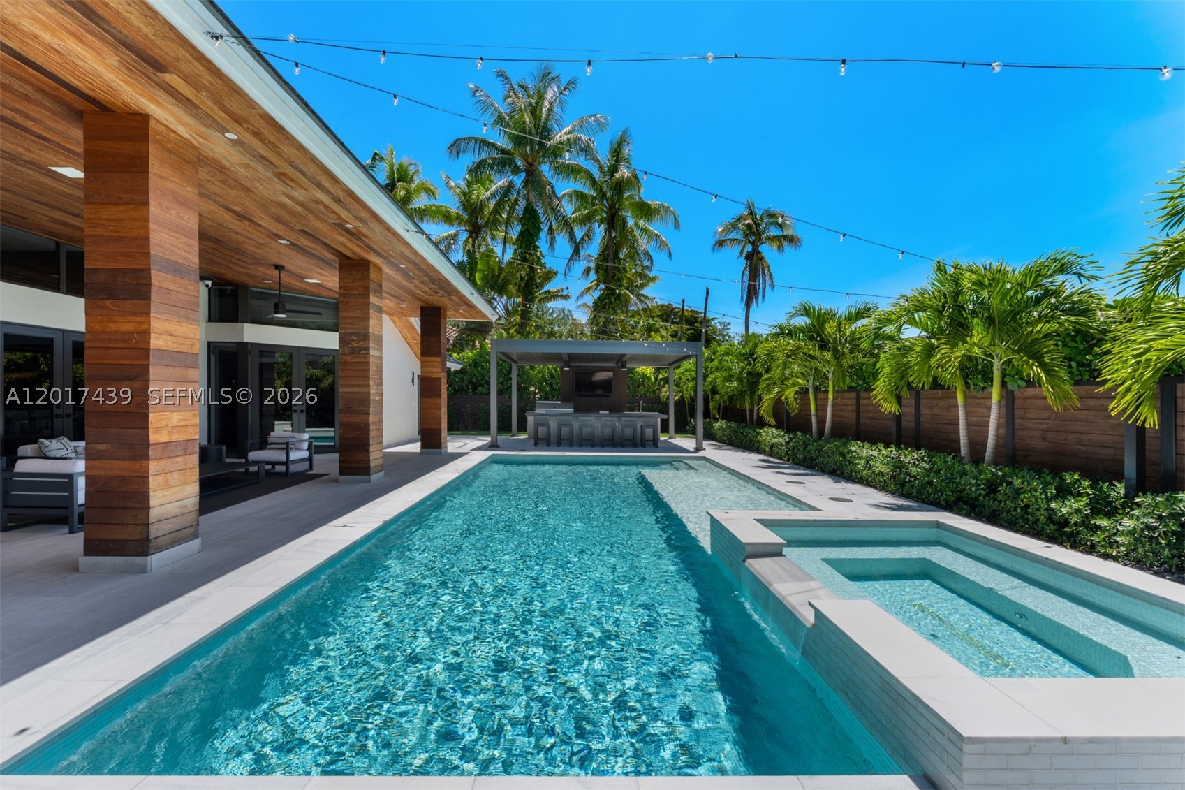 10040 SW 124th St, Miami FL 33176