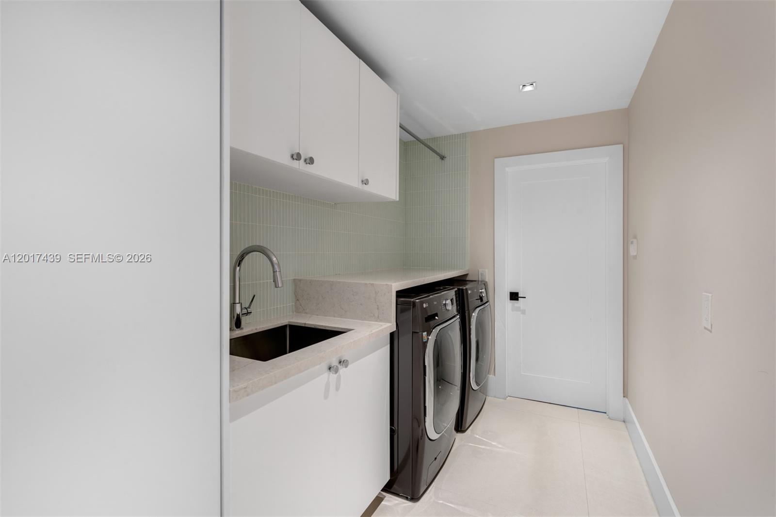 10040 SW 124th St, Miami FL 33176
