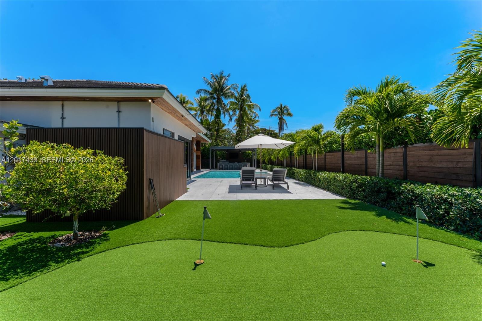 10040 SW 124th St, Miami FL 33176