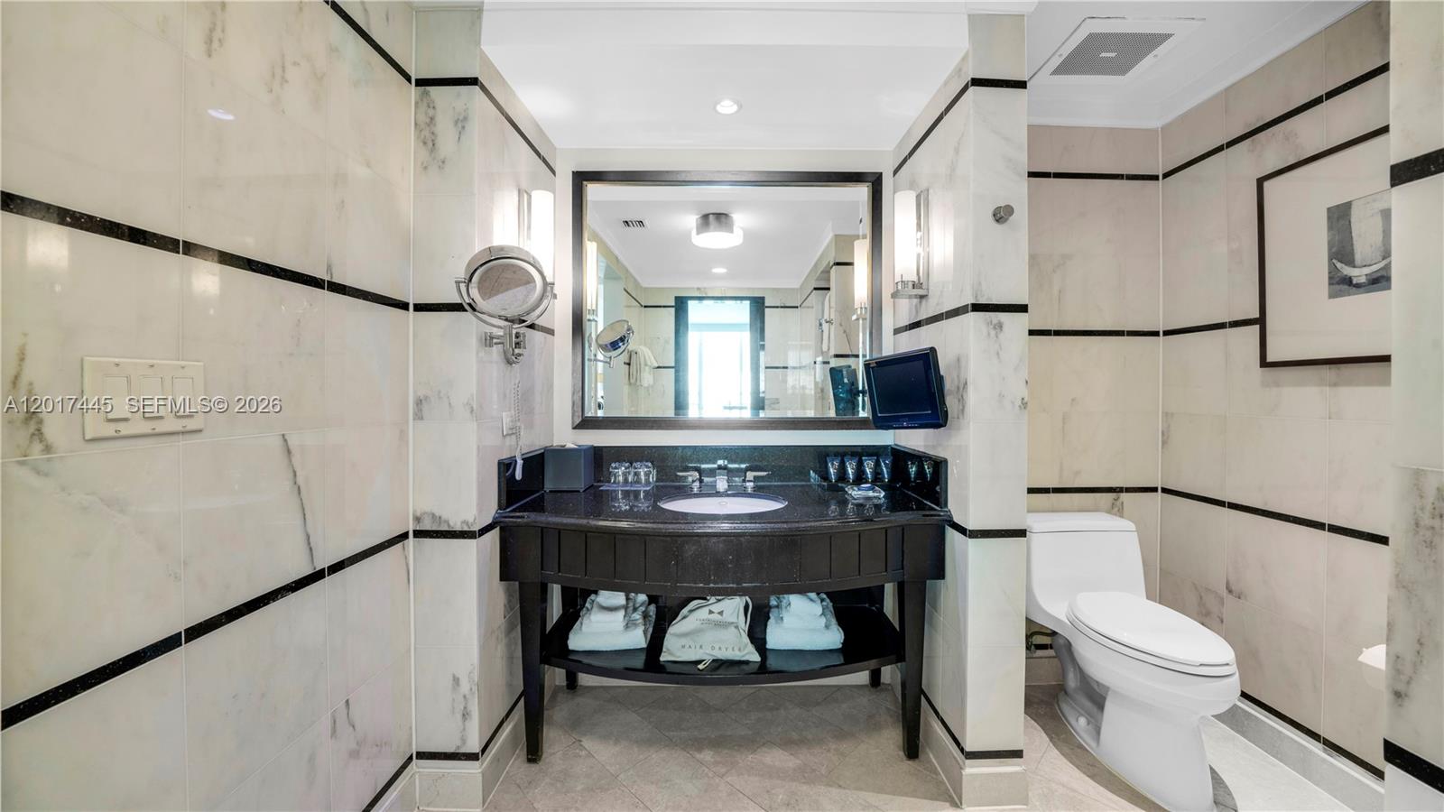 4391 Collins Ave #1903, Miami Beach FL 33140