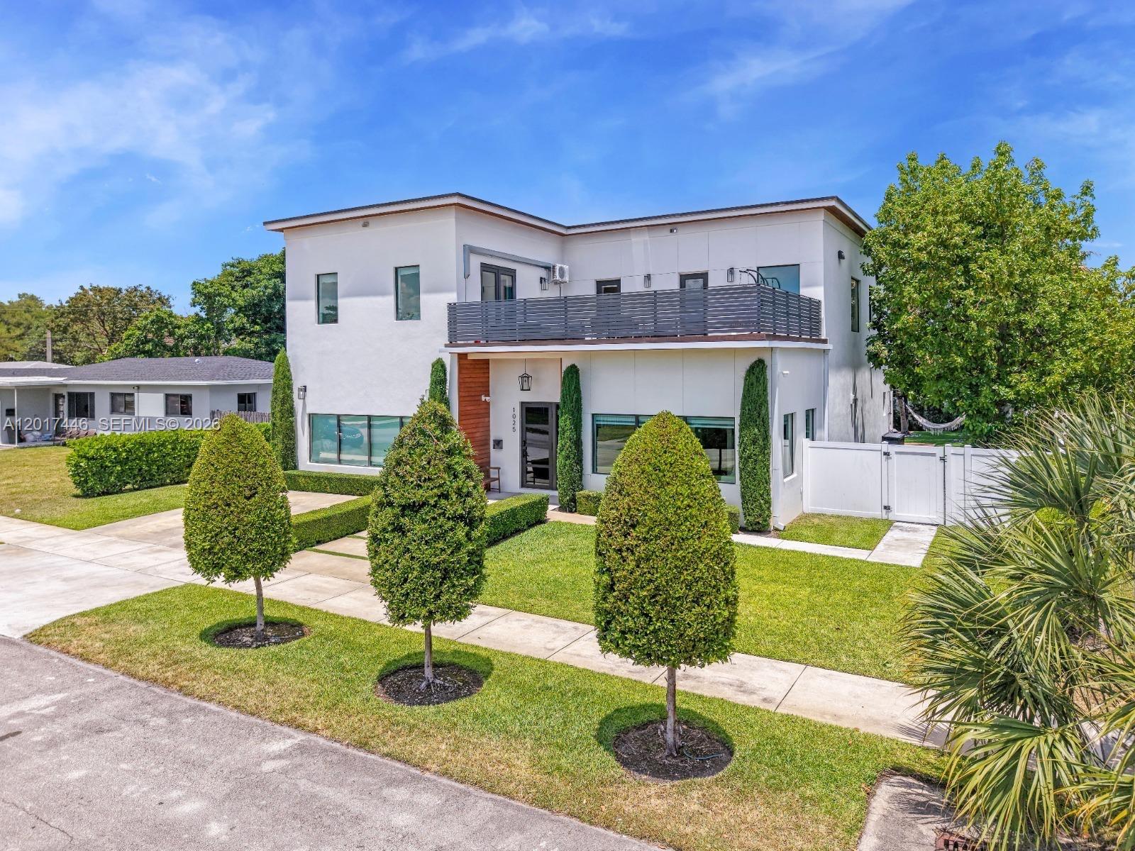 1025 NE 170th Ter, Miami FL 33162