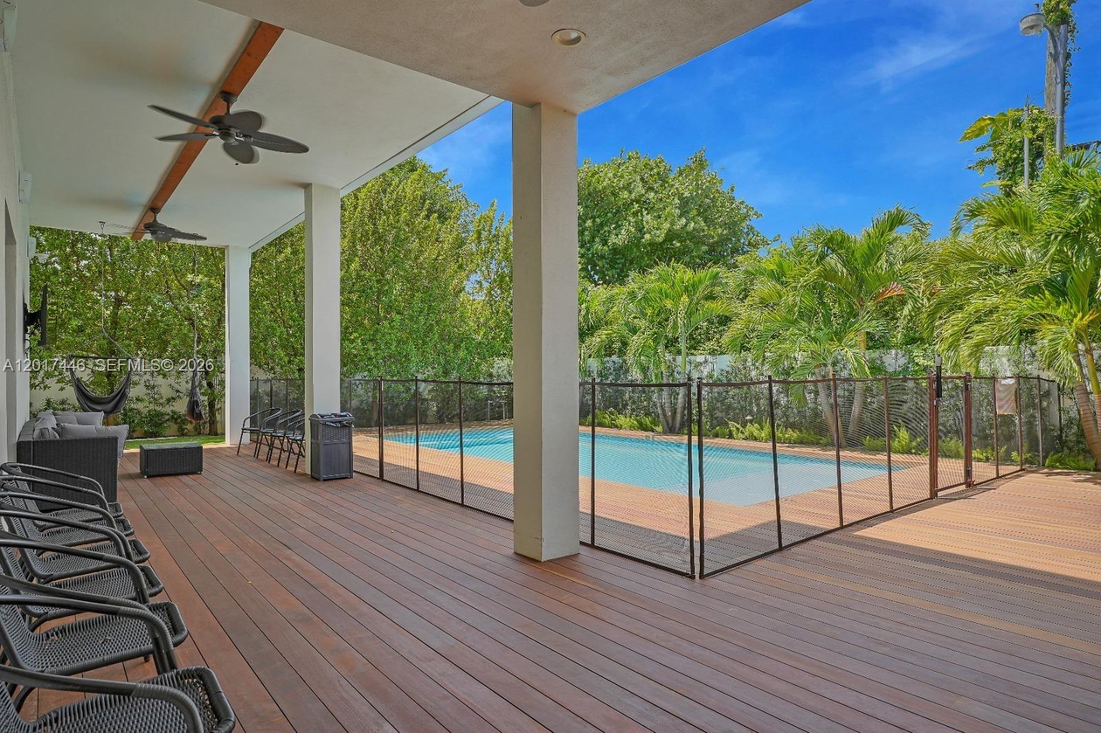 1025 NE 170th Ter, Miami FL 33162