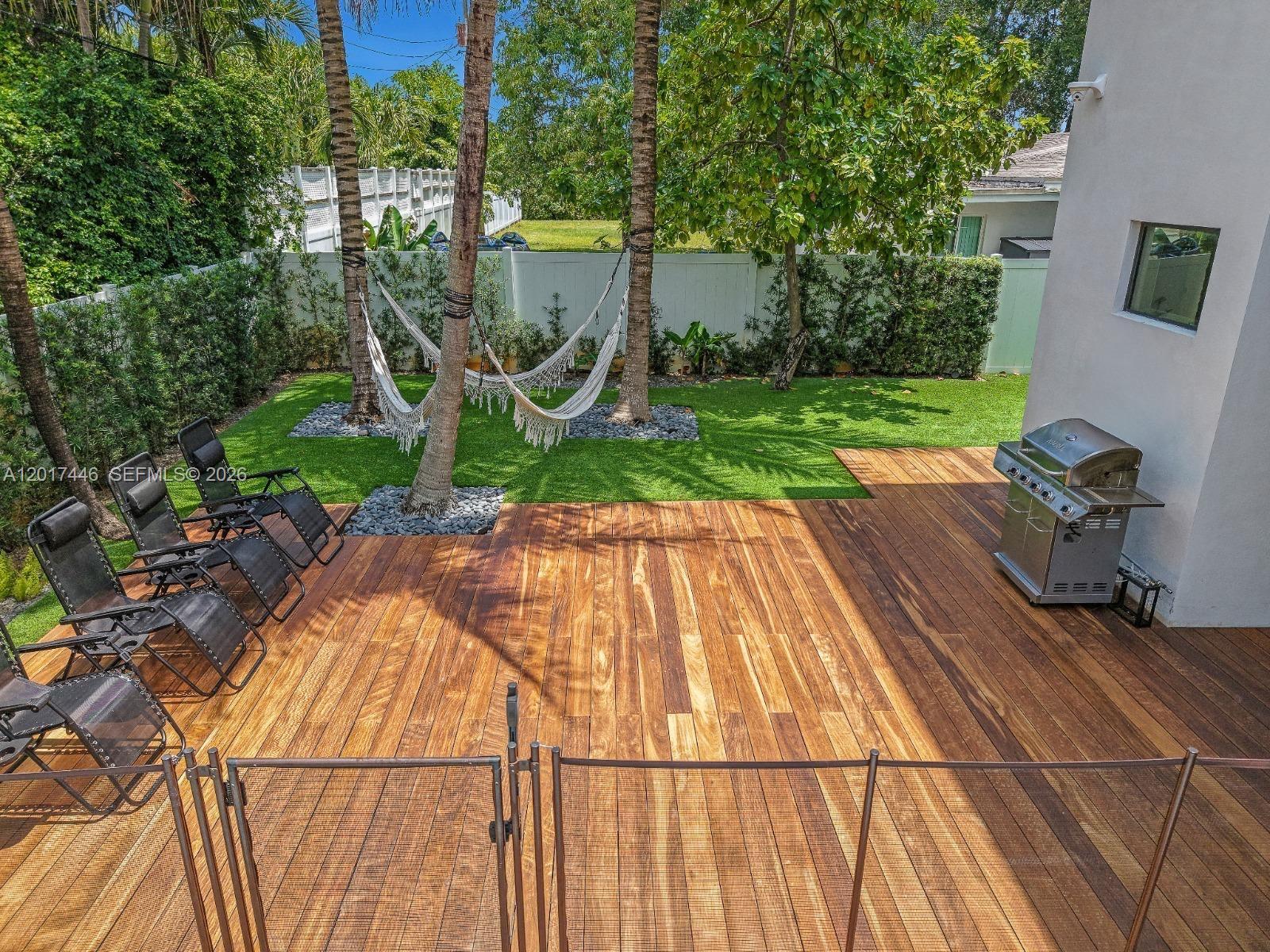 1025 NE 170th Ter, Miami FL 33162