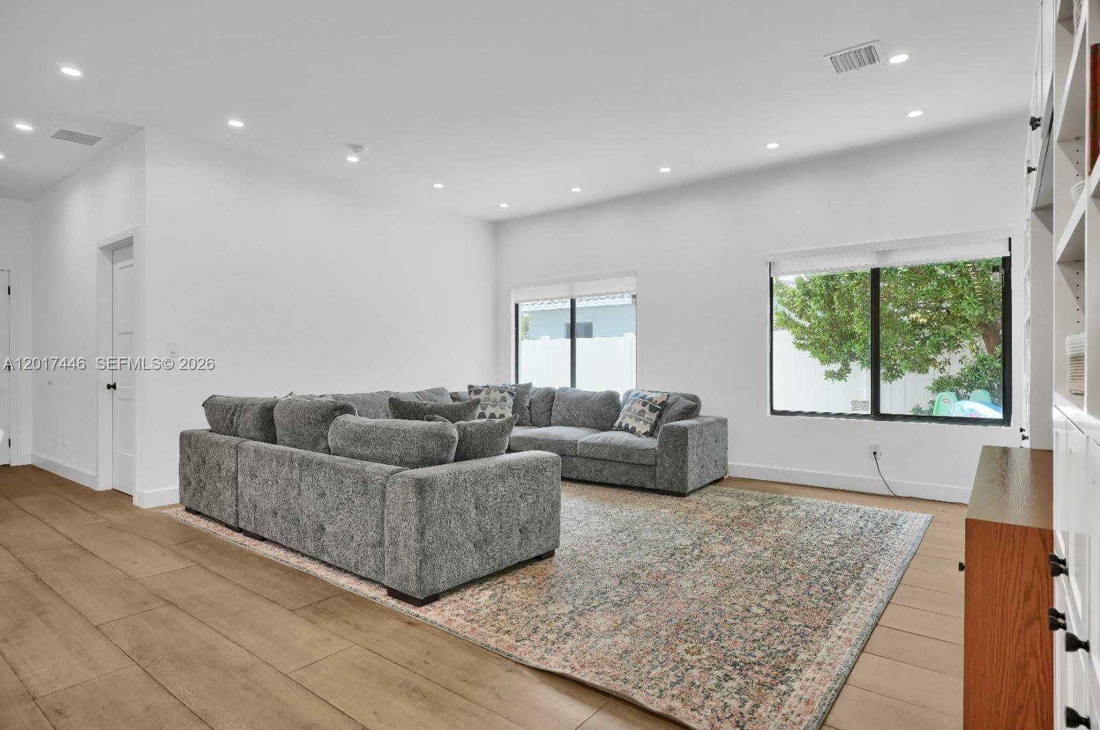 1025 NE 170th Ter, Miami FL 33162