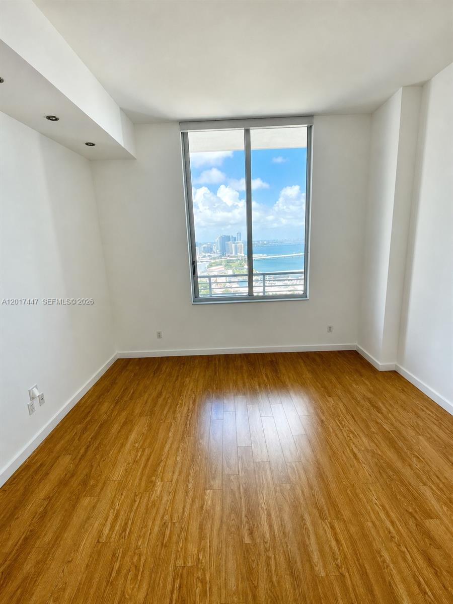 325 S Biscayne Blvd #UPH24, Miami FL 33131