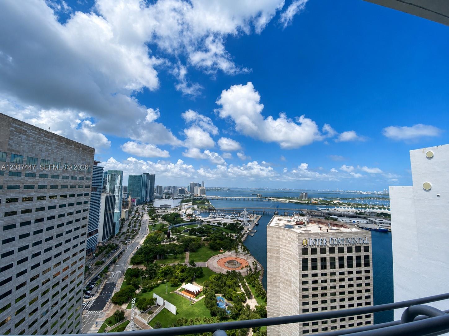 325 S Biscayne Blvd #UPH24, Miami FL 33131