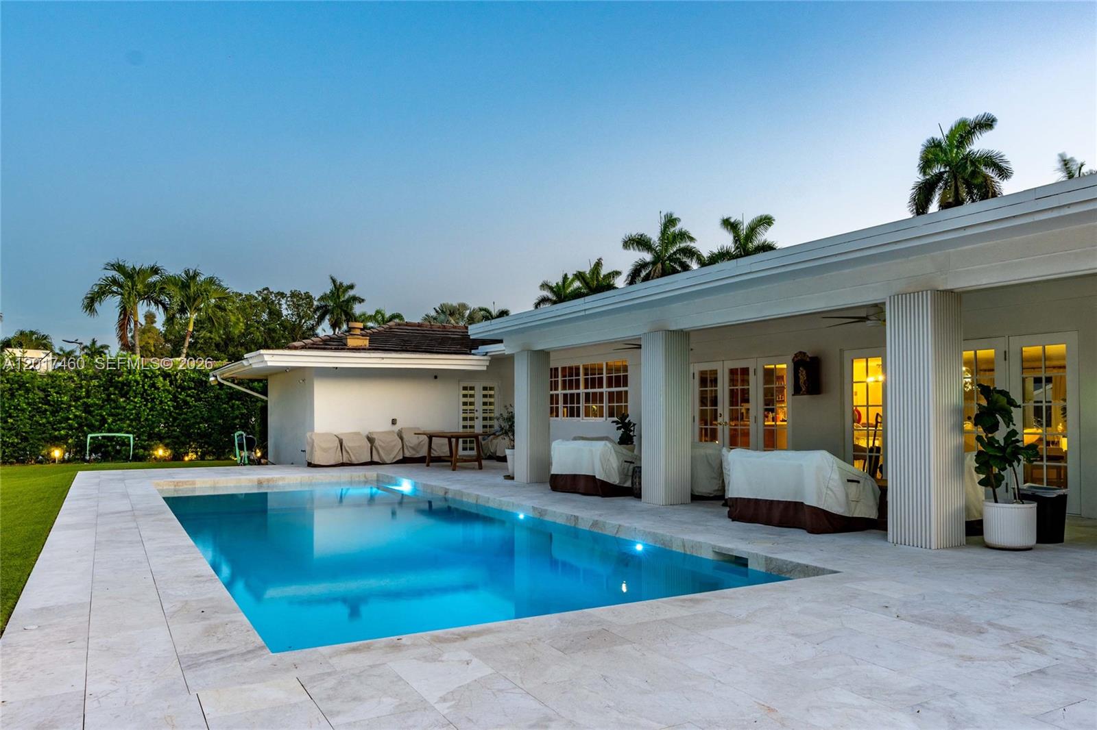 15761 Turnberry Dr, Miami Lakes FL 33014
