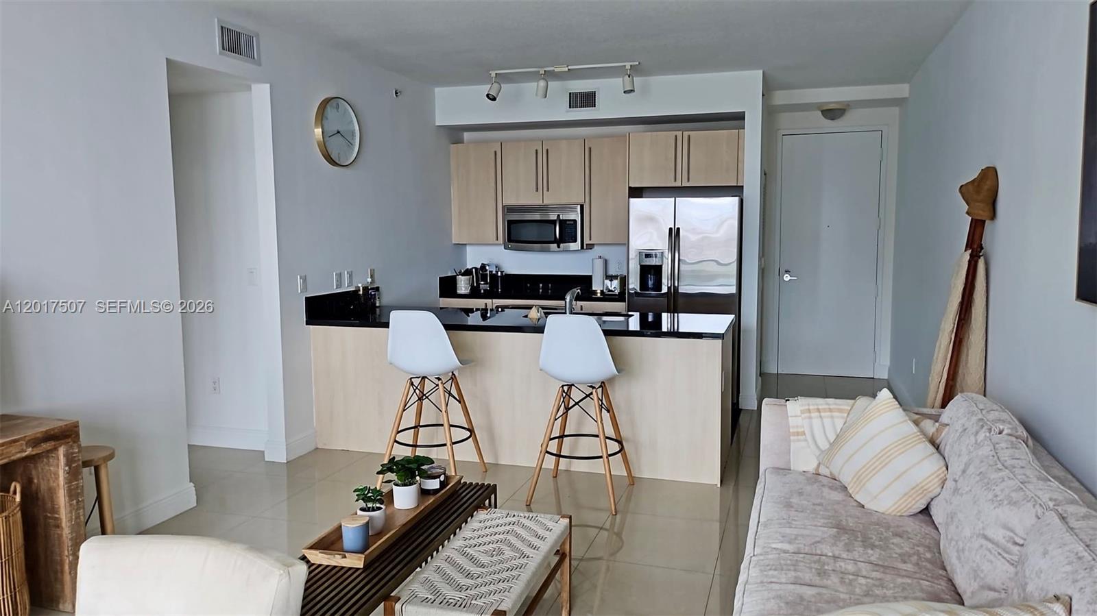79 SW 12th St #3711-S, Miami FL 33130